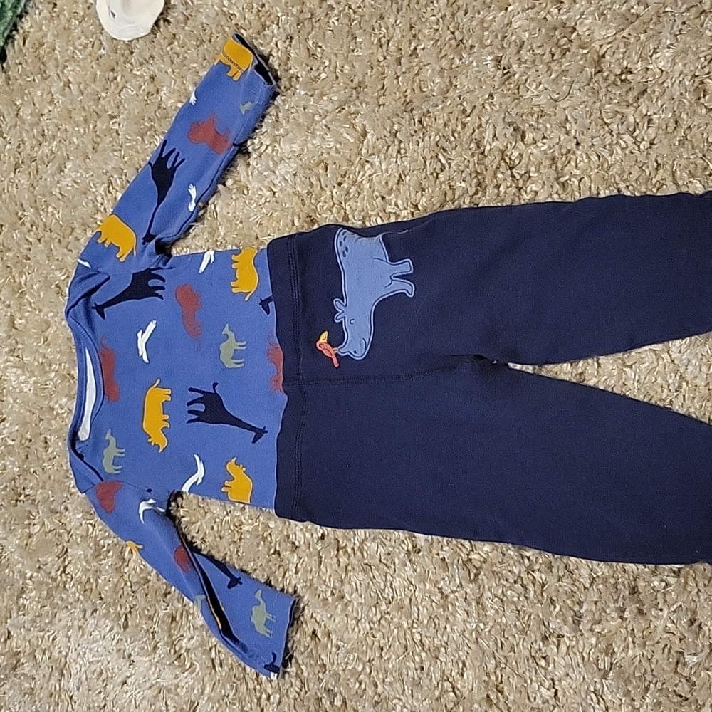 Carter's 2 piece set